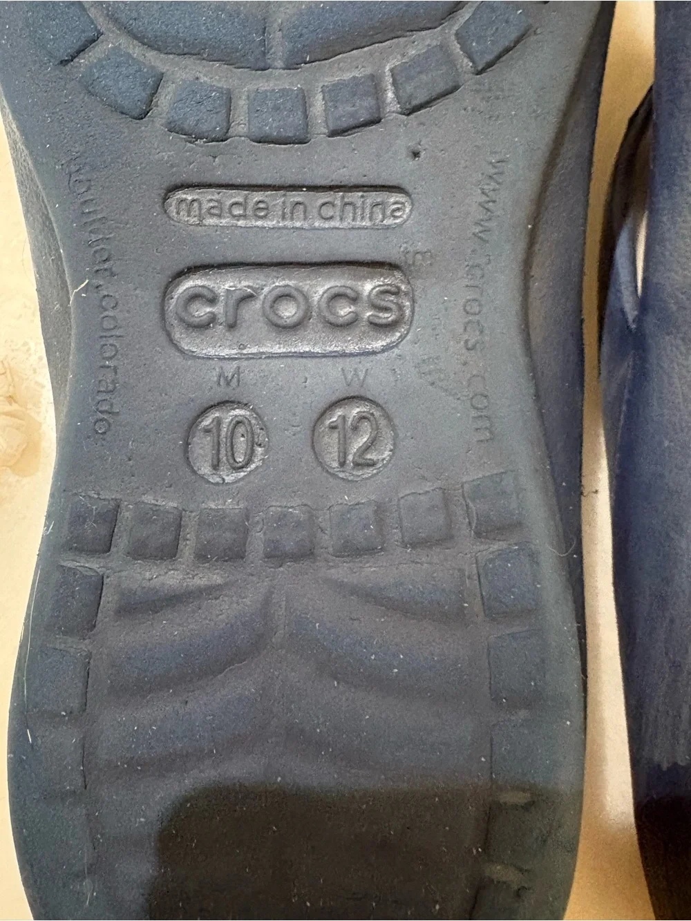 Crocs Blue/Tan Flip Flops Men 10/Women 12 Beach Pool Vacation Everyday